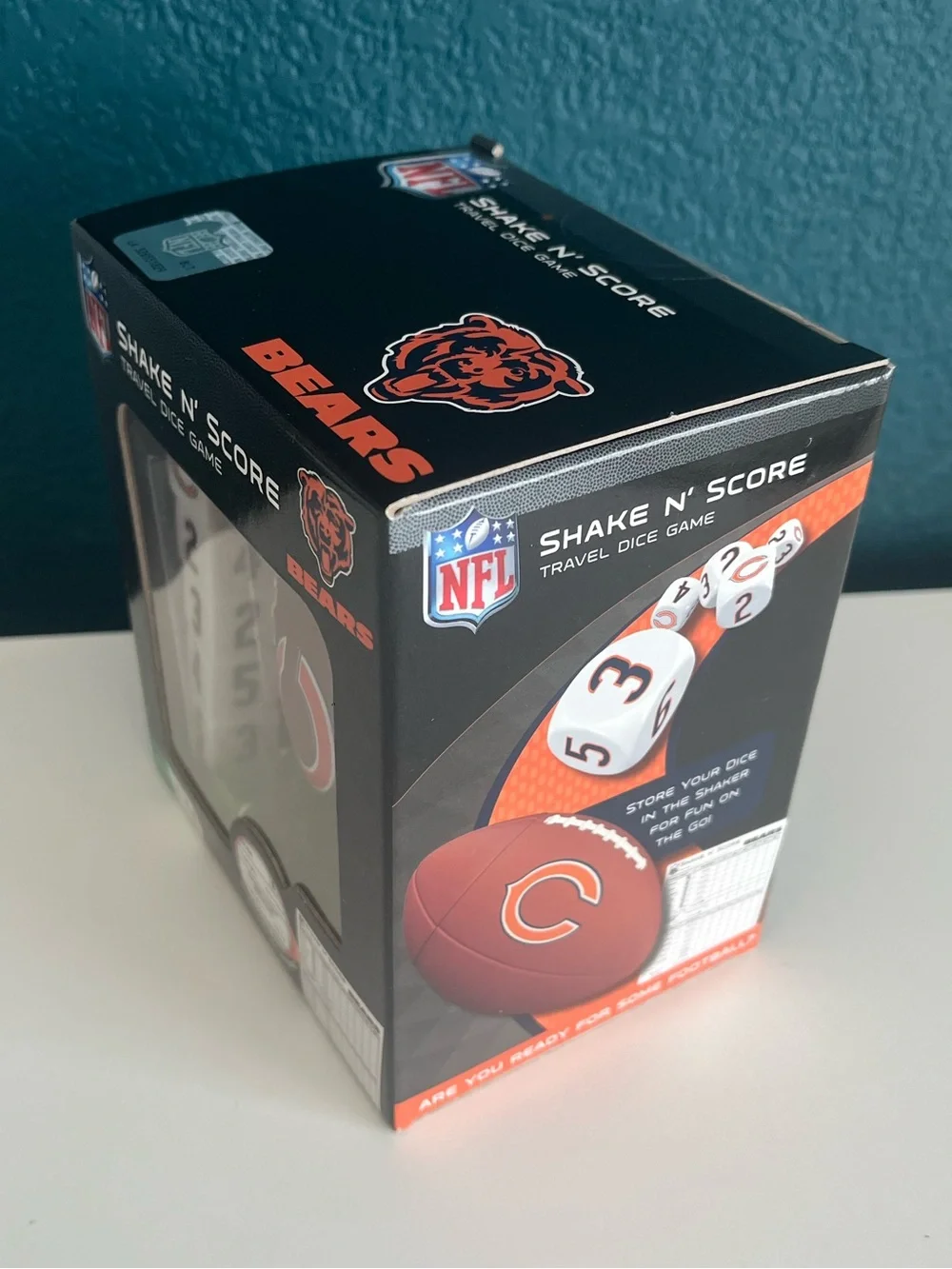 NFL Chicago Bears Football Yahtzee Shake N' Score Travel Dice Game